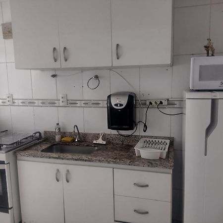 Apartamento Vento E Mar - 2 Quartos Com Sacada Na Quadra Da Praia Do Gonzaga Santos  Dış mekan fotoğraf