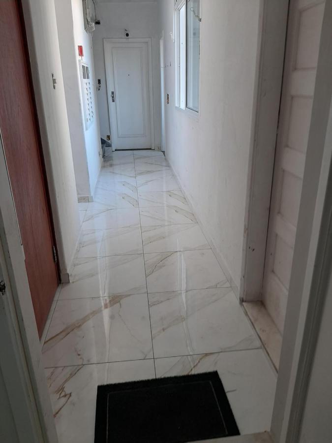 Apartamento Vento E Mar - 2 Quartos Com Sacada Na Quadra Da Praia Do Gonzaga Santos  Dış mekan fotoğraf