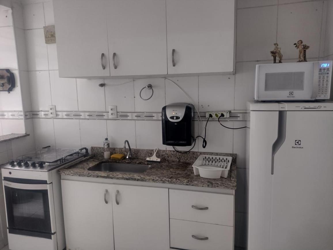 Apartamento Vento E Mar - 2 Quartos Com Sacada Na Quadra Da Praia Do Gonzaga Santos  Dış mekan fotoğraf