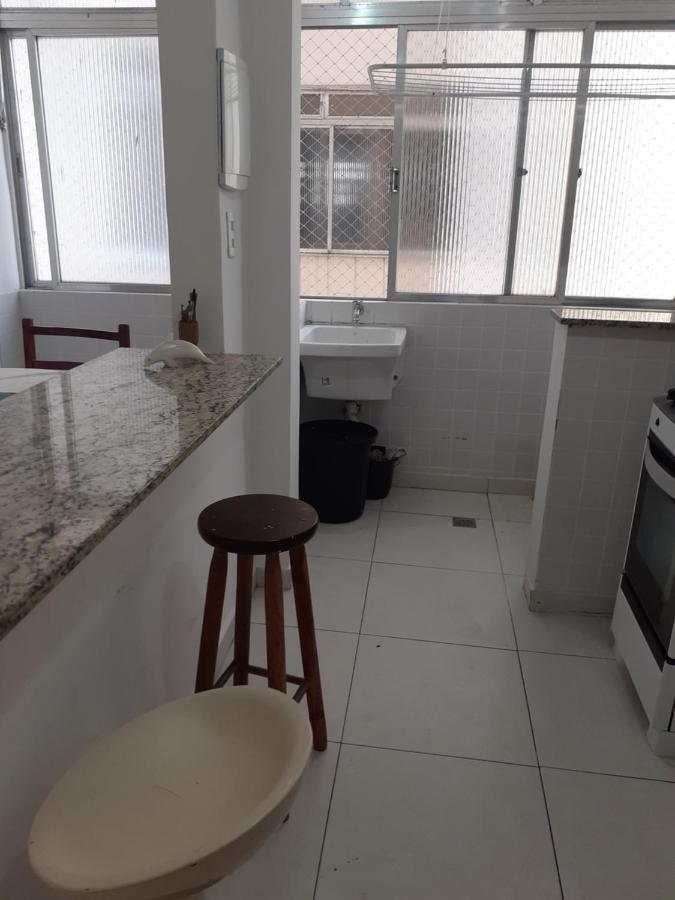 Apartamento Vento E Mar - 2 Quartos Com Sacada Na Quadra Da Praia Do Gonzaga Santos  Dış mekan fotoğraf